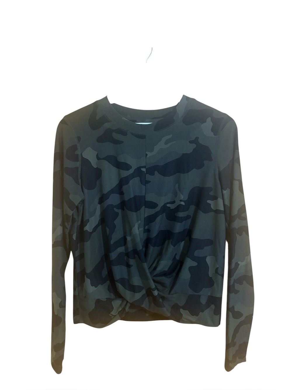 Old Navy Active Size Medium Green Camouflage Twist-Front Athletic Top